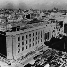 21.02.1945 - 40 % des Hauptwerkes wurden zerstört.